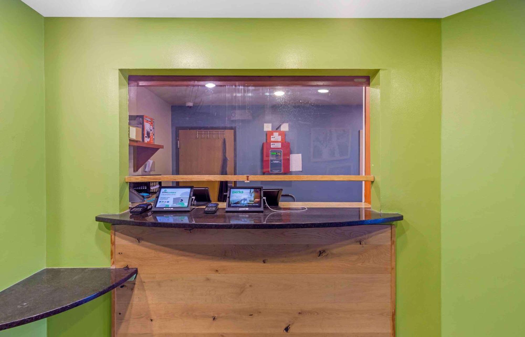 Extended Stay America Select Suites - Fayetteville - Cliffdale Екстер'єр фото